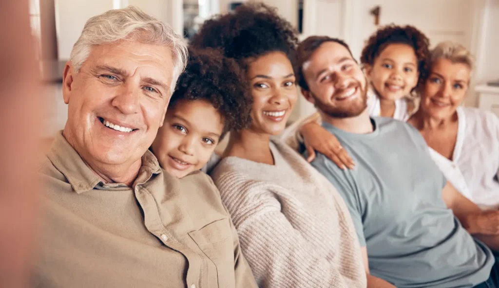 Carolyn Smith Header - Happy Family Portrait